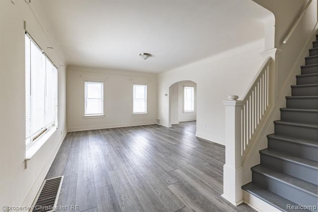 8056 Dawn Drive, Sterling Heights, MI 48314