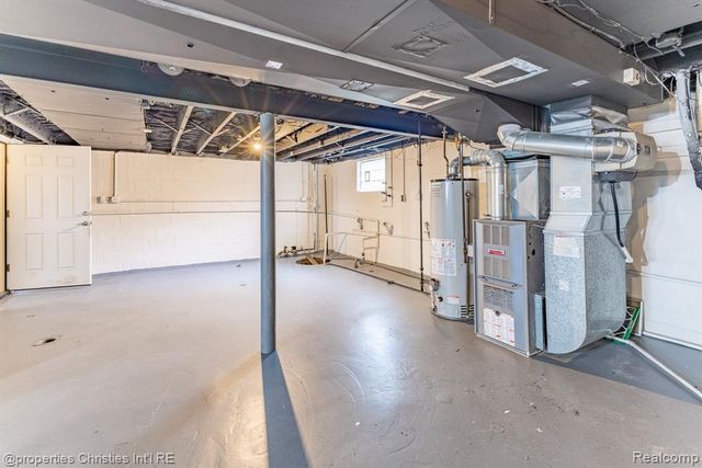 8056 Dawn Drive, Sterling Heights, MI 48314