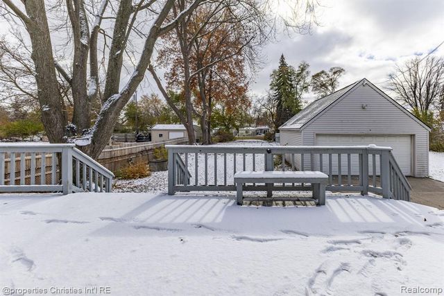 8056 Dawn Drive, Sterling Heights, MI 48314