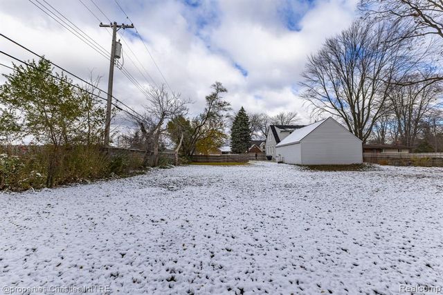 8056 Dawn Drive, Sterling Heights, MI 48314