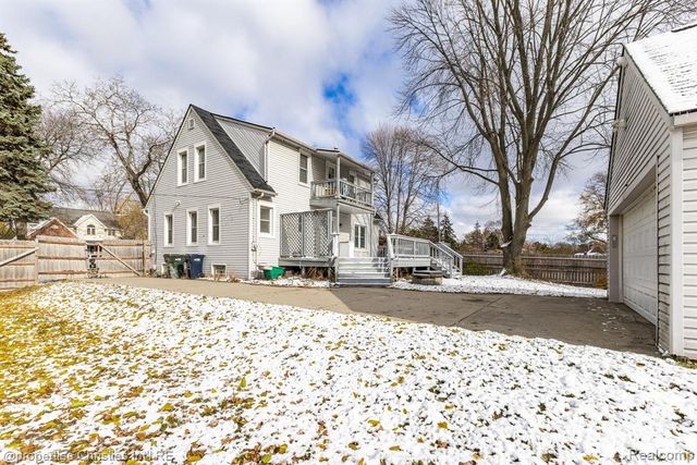 8056 Dawn Drive, Sterling Heights, MI 48314