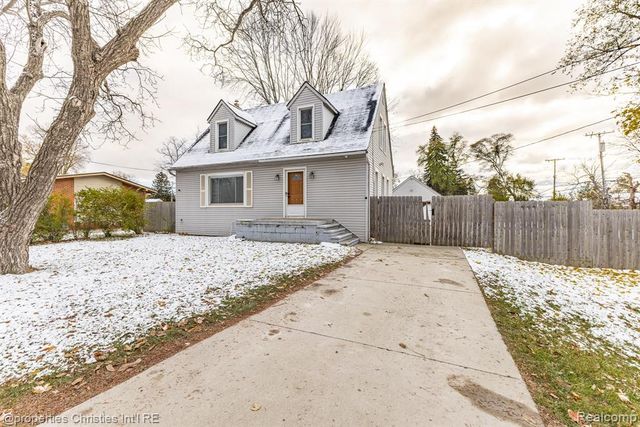 8056 Dawn Drive, Sterling Heights, MI 48314