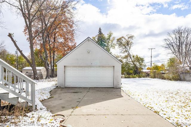 8056 Dawn Drive, Sterling Heights, MI 48314