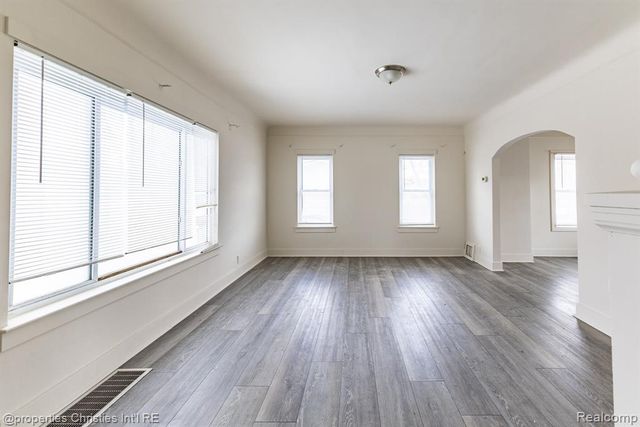 8056 Dawn Drive, Sterling Heights, MI 48314