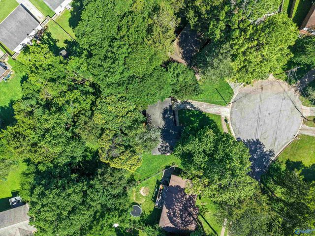 2804 Coosa Circle, Huntsville, AL 35810