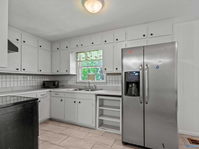 2804 Coosa Circle, Huntsville, AL 35810