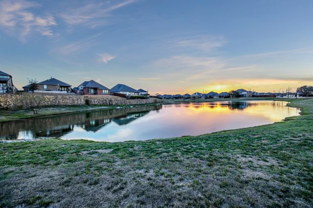 14620 Frog Lake Drive, Fort Worth, TX 76262