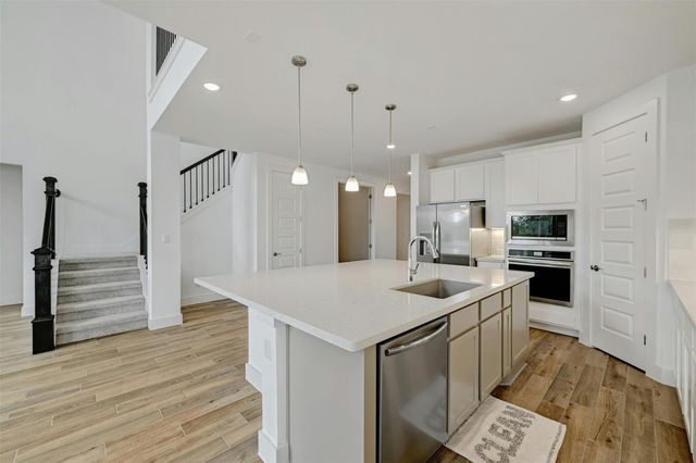 1184 Sage Thrasher CIR, Dripping Springs, TX 78620