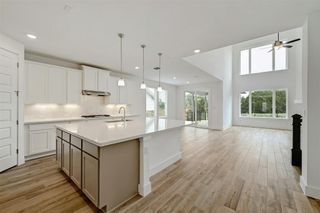 1184 Sage Thrasher CIR, Dripping Springs, TX 78620