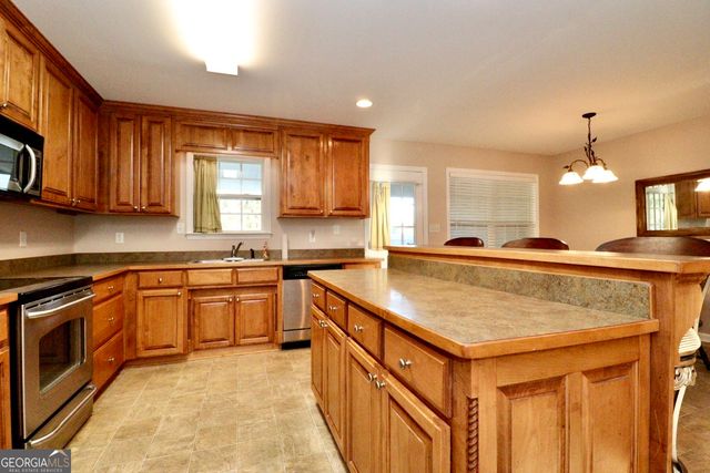 6114 Lake Shore Drive, Naylor, GA 31641