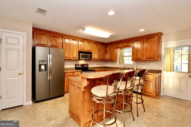 6114 Lake Shore Drive, Naylor, GA 31641