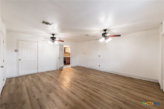 206 Stoneham Lane, Killeen, TX 76542