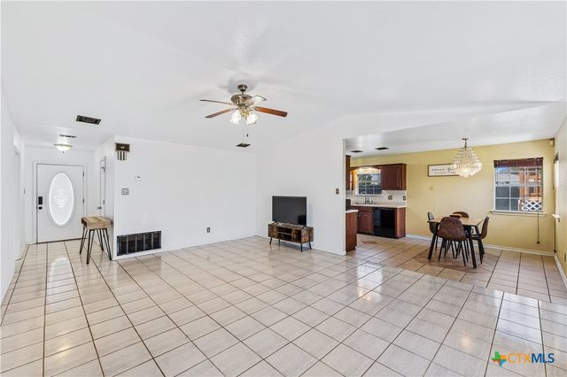 206 Stoneham Lane, Killeen, TX 76542