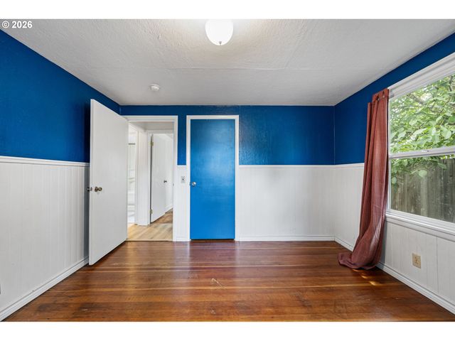 940 W N St, Springfield, OR 97477