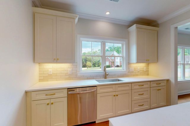 302 Kings Cove Court NW, Cleveland, TN 37312