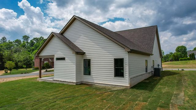 302 Kings Cove Court NW, Cleveland, TN 37312