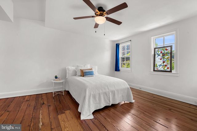 1211 BOLTON ST, Baltimore, MD 21217