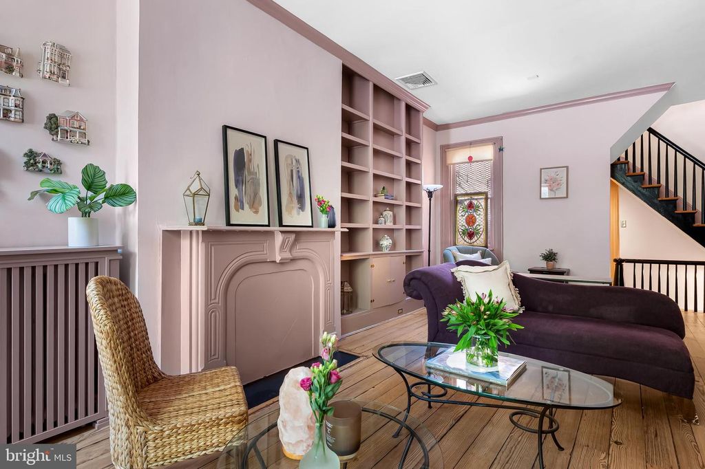 Image 11 of property listing at 1211 BOLTON ST, Baltimore, MD 21217