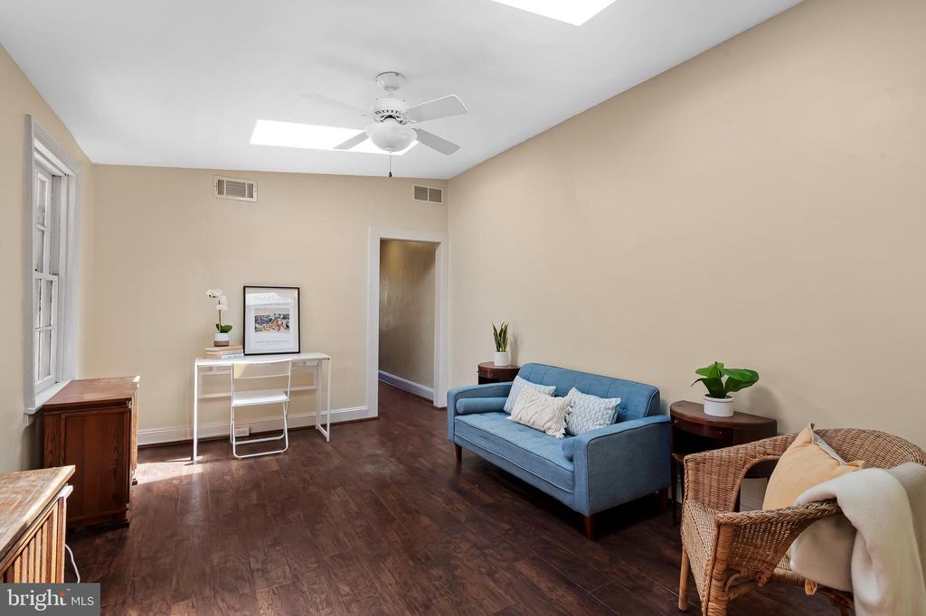 Image 46 of property listing at 1211 BOLTON ST, Baltimore, MD 21217