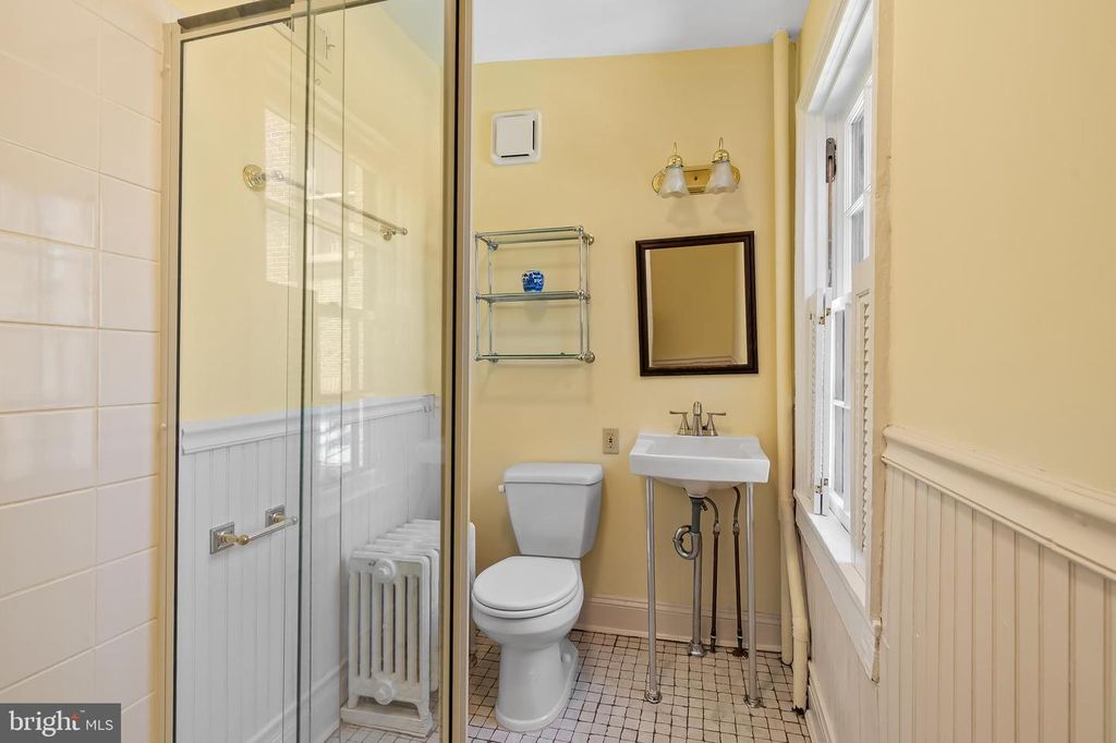 Image 61 of property listing at 1211 BOLTON ST, Baltimore, MD 21217