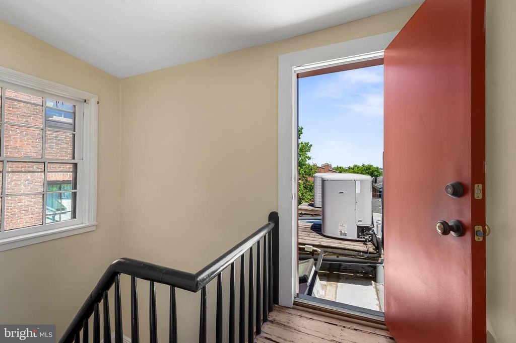 Image 63 of property listing at 1211 BOLTON ST, Baltimore, MD 21217