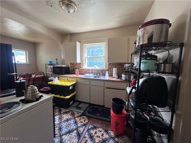 397 Cole Avenue, Akron, OH 44301