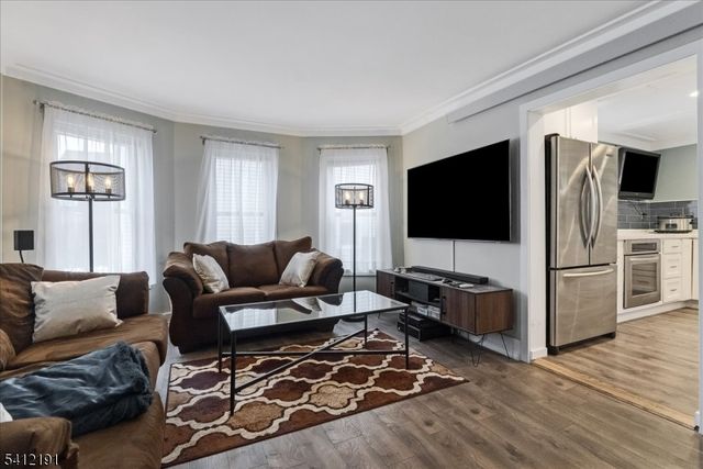 118 Broad St, Pompton Lakes Boro, NJ 07442