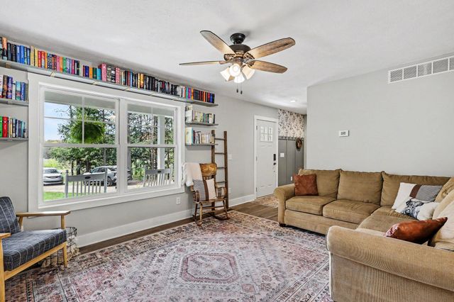 2350 S Sullivan Road, Egelston Twp, MI 49451