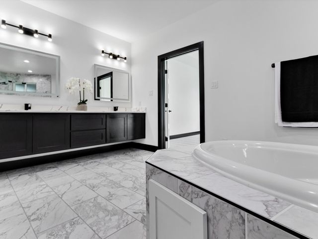 18508 Hickory Circle, Kemp, TX 75143