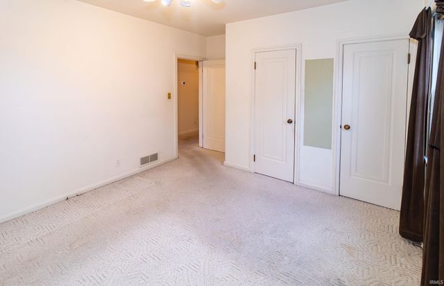 5113 Stringtown Road, Evansville, IN 47711