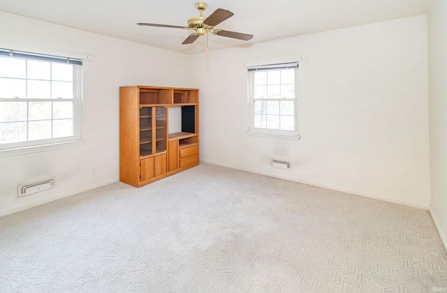 5113 Stringtown Road, Evansville, IN 47711