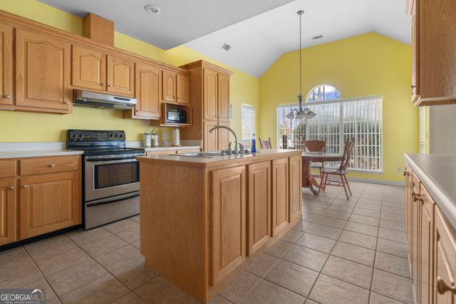 612 Industrial Pk Drive, Baxley, GA 31513