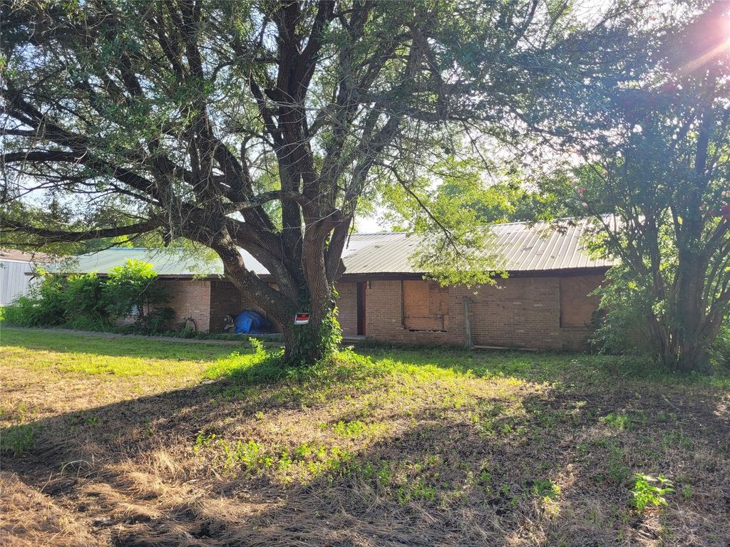 1645 and 1679 FM 2949, Enloe, TX 75441