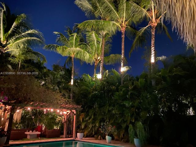 990 NE 72nd Ter, Miami, FL 33138