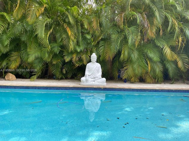 990 NE 72nd Ter, Miami, FL 33138