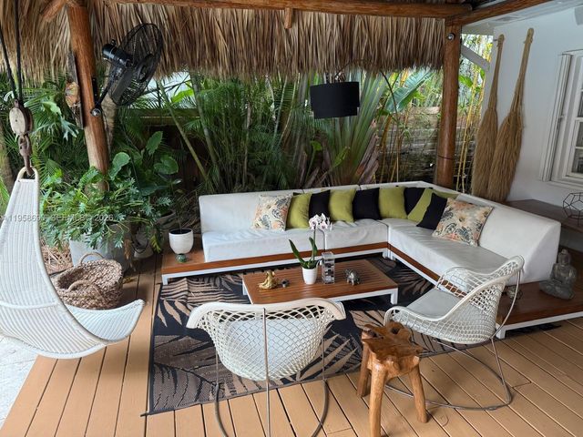 990 NE 72nd Ter, Miami, FL 33138