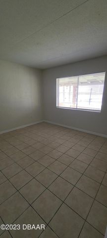 415 N Halifax Ave Apt 113, Daytona Beach, FL 32118