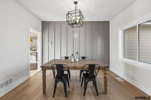 12361 Fenwick Street, Papillion, NE 68046