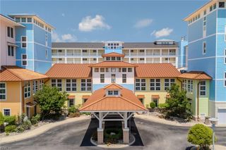 3700 Sandpiper Rd Apt 219, Virginia Beach, VA 23456
