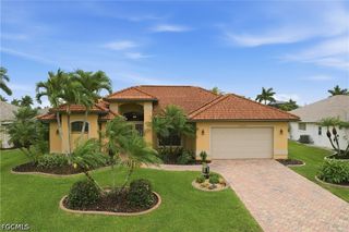 2400 SW 39th TER, Cape Coral, FL 33914