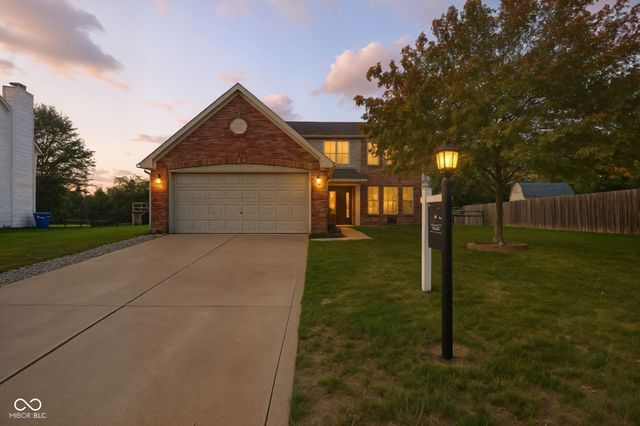 858 Austrian Way, Avon, IN 46123