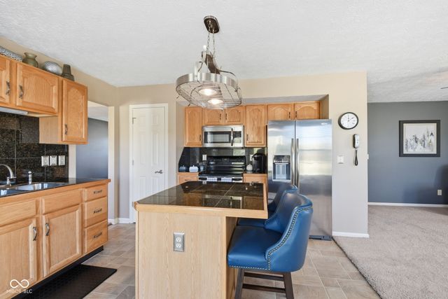 858 Austrian Way, Avon, IN 46123