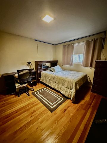 18215 Adrian Street, Southfield, MI 48075