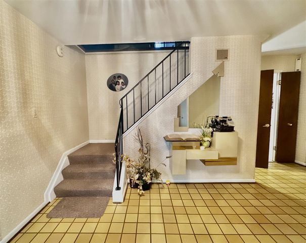 18215 Adrian Street, Southfield, MI 48075