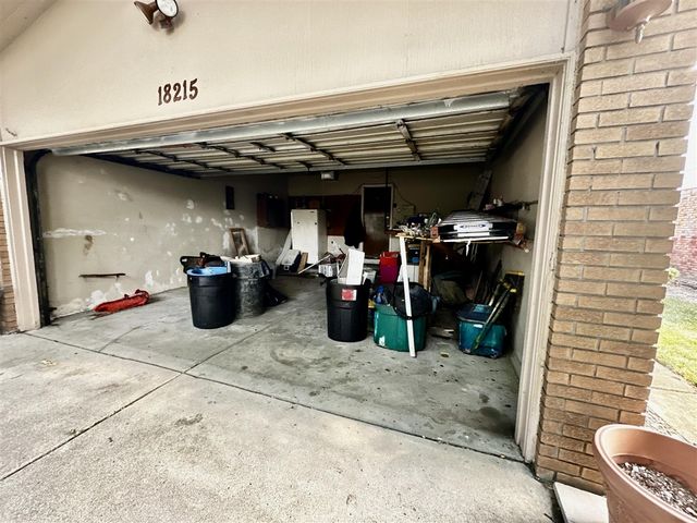 18215 Adrian Street, Southfield, MI 48075
