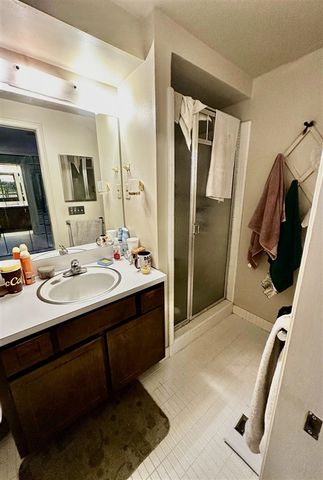 18215 Adrian Street, Southfield, MI 48075