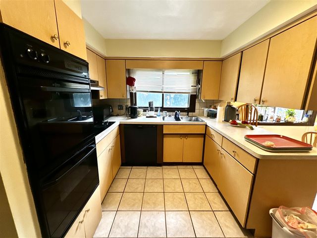 18215 Adrian Street, Southfield, MI 48075