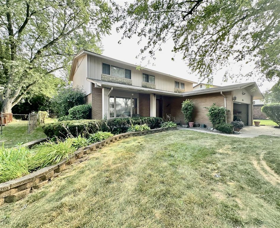 18215 Adrian Street, Southfield, MI 48075