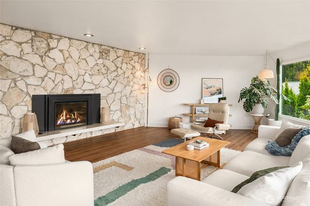 806 S 295th Place, Federal Way, WA 98003