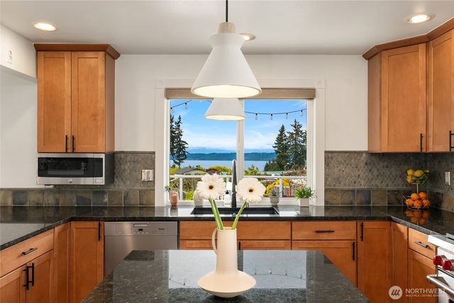 806 S 295th Place, Federal Way, WA 98003